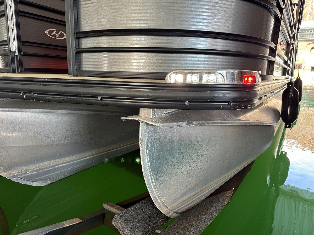 the best price on 019 Harris Solstice 220 CWDH NLSR