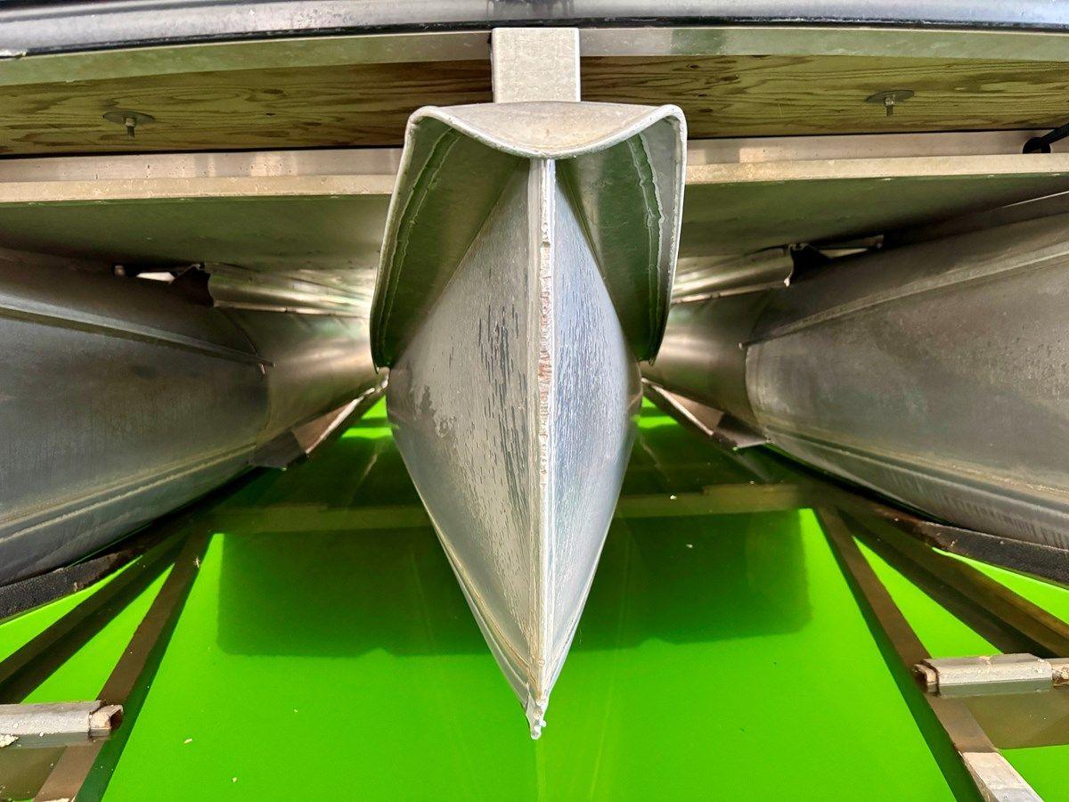 best yacht sales deals 019 Harris Solstice 220 CWDH NLSR - HARRIS