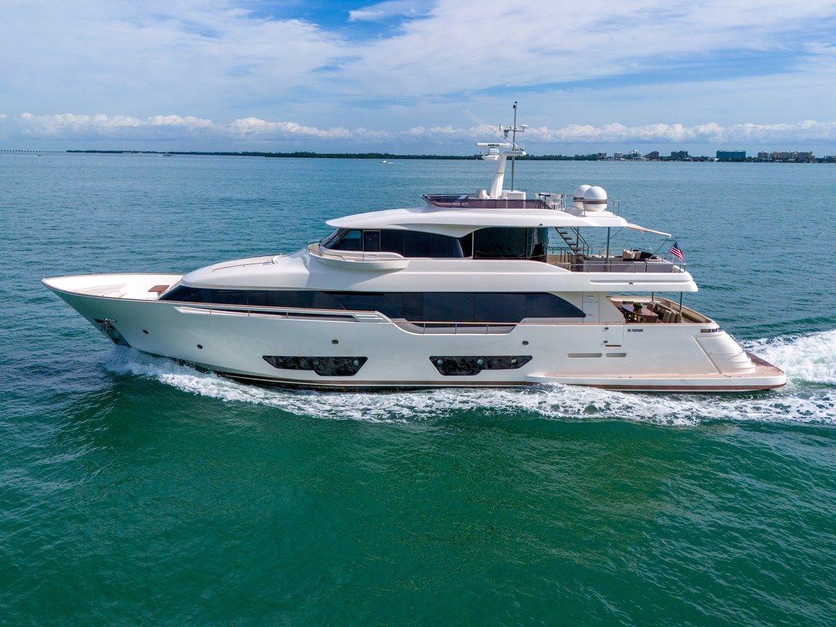 the best price on 2015 Custom Line Navetta 28 Navetta 28