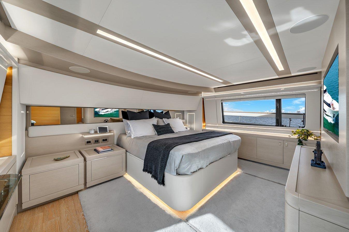 Buy a yacht 2015 Custom Line Navetta 28
