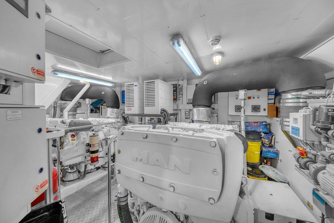 2015 Custom Line Navetta 28 Navetta 28 yacht sale