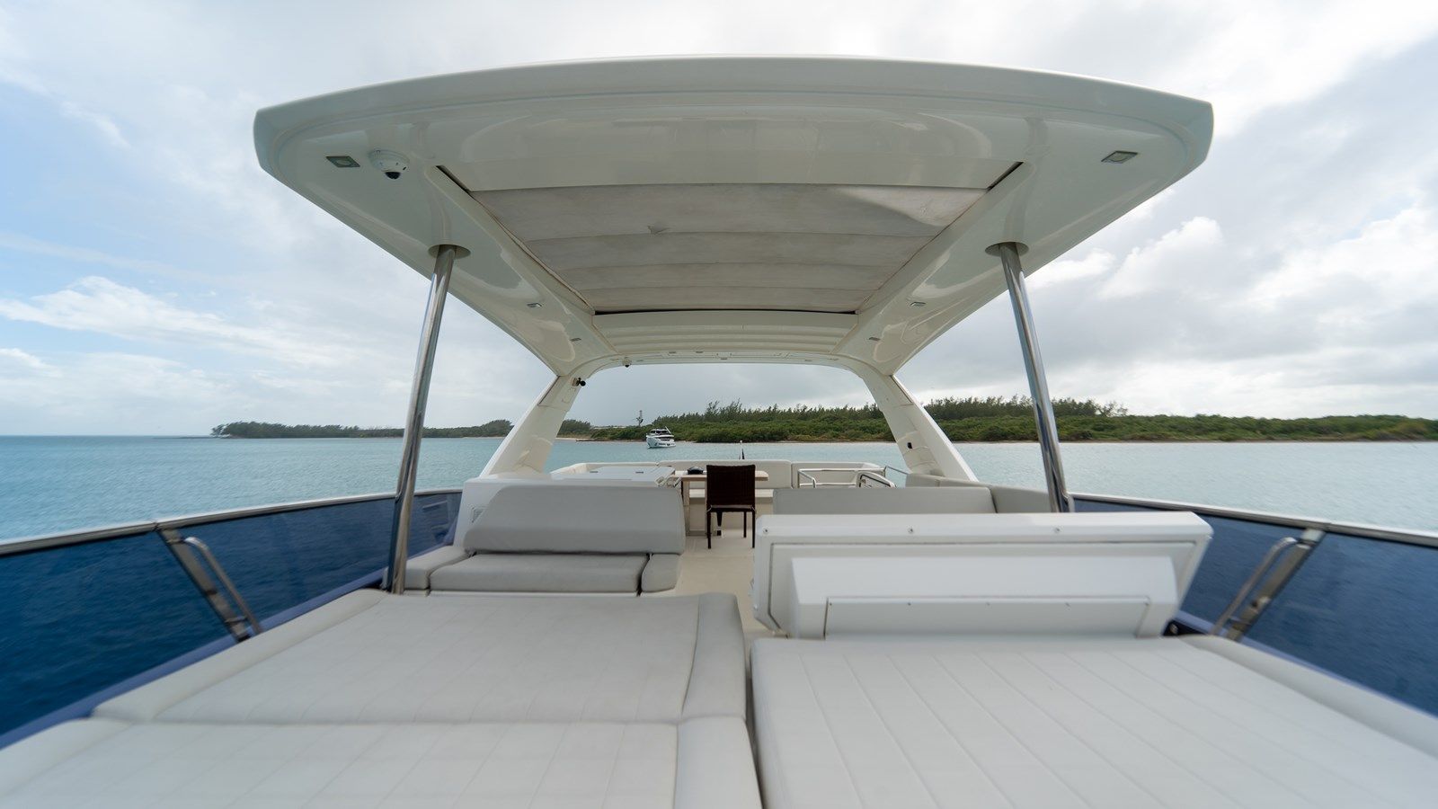 Buy a yacht Yachtooma