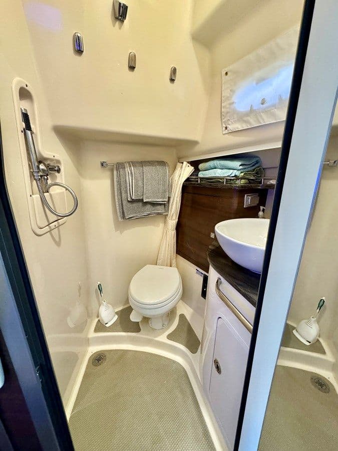 Buy a yacht Two Roses 2020