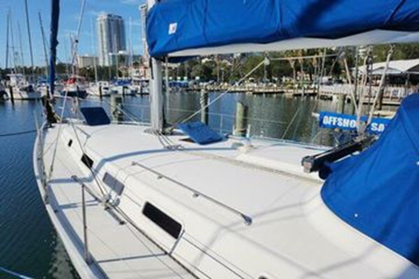 Buy a 2005 Beneteau Cyclades 43 - Beneteau at Shestakov Yacht Sales