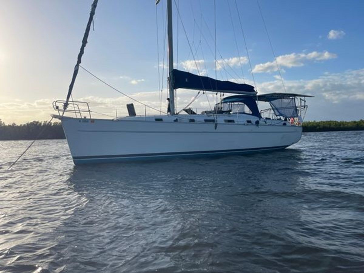 Buy a yacht 2005 Beneteau Cyclades 43 Cyclades 43