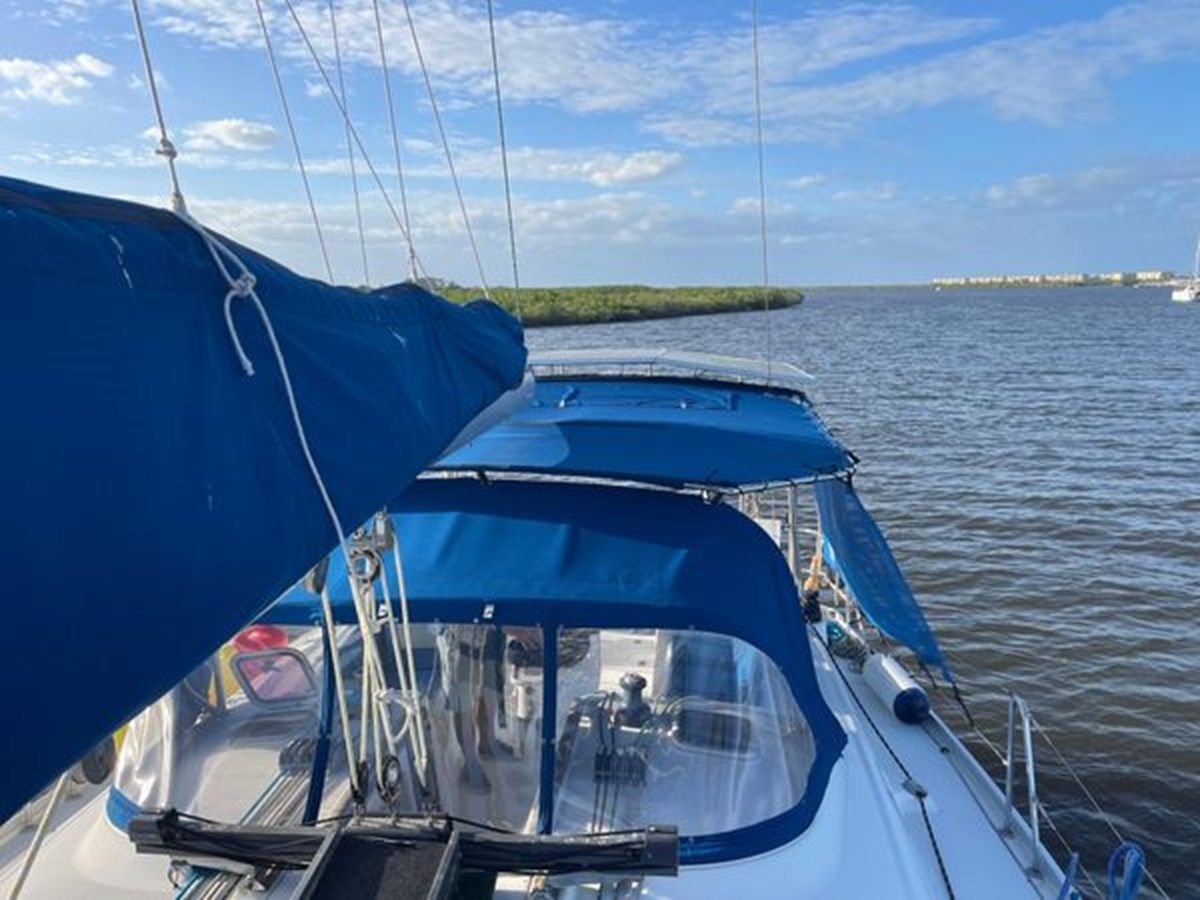 Buy a 2005 Beneteau Cyclades 43 43 at Shestakov Yacht Sales