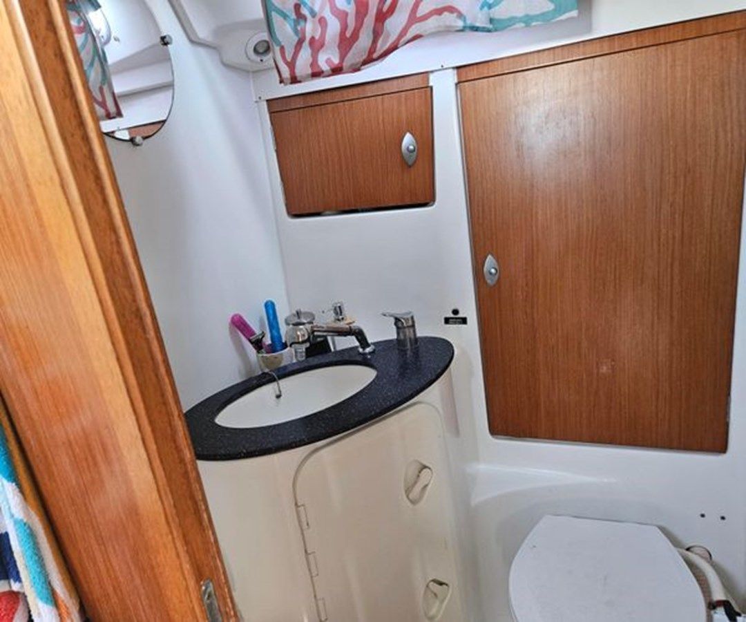 best yacht sales deals 2005 Beneteau Cyclades 43 43