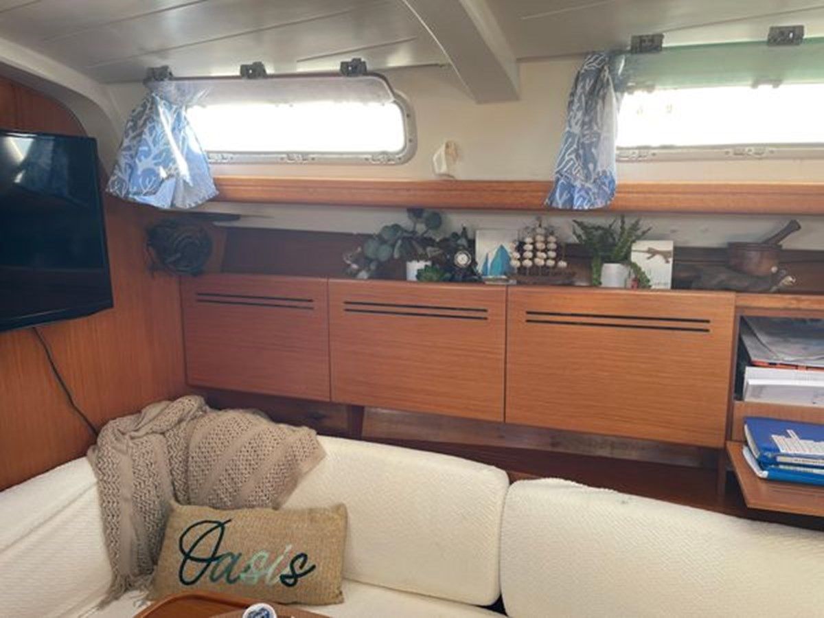 2005 Beneteau Cyclades 43 yacht sale