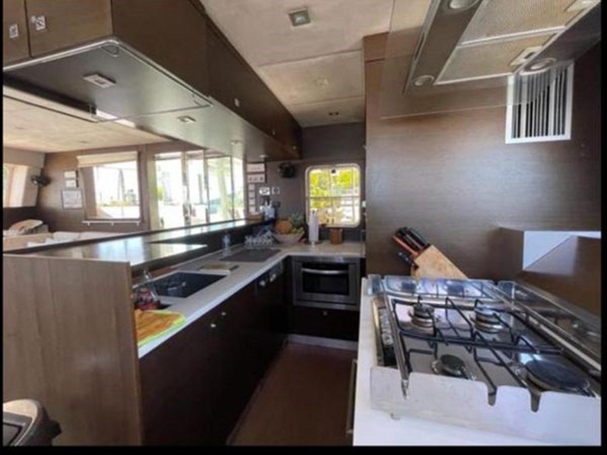 Buy a 2009 Sunreef 62 2009 at Shestakov Yacht Sales