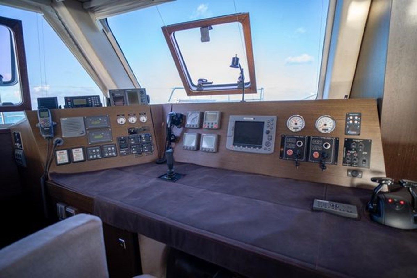 Buy a 2009 Sunreef 62 62 at Shestakov Yacht Sales