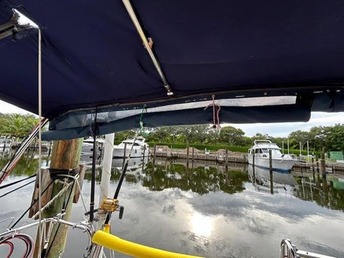 Buy a yacht 2016 Beneteau Oceanis 45 Oceanis 45