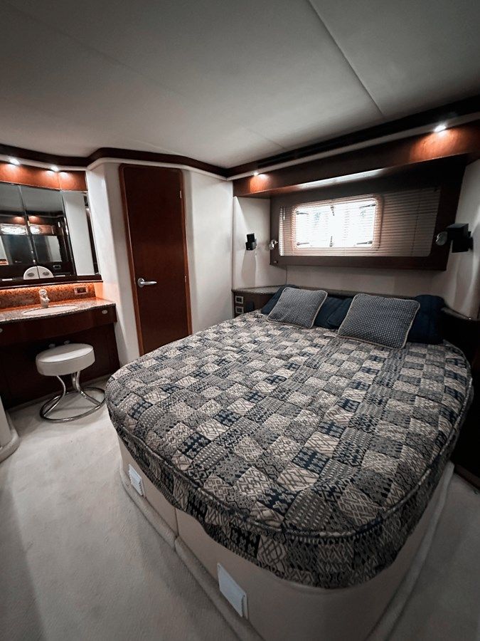 Buy a Happy Hour - SEA RAY at Shestakov Yacht Sales