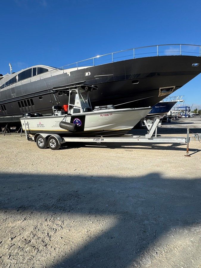 Buy a yacht no name Justice 240