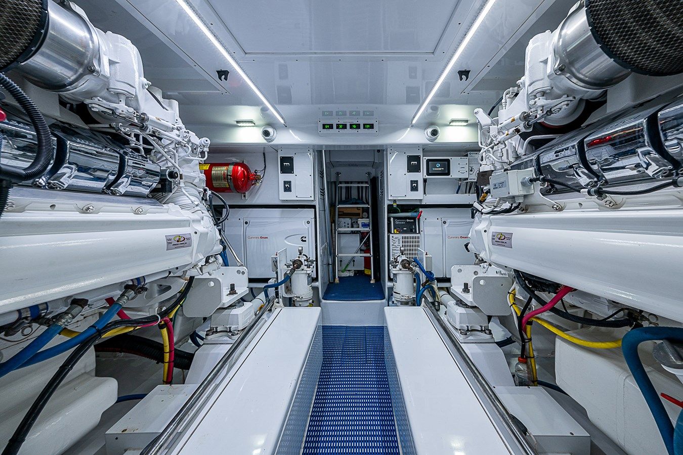 Стоимость яхты BOOBAH - F&S BOATWORKS