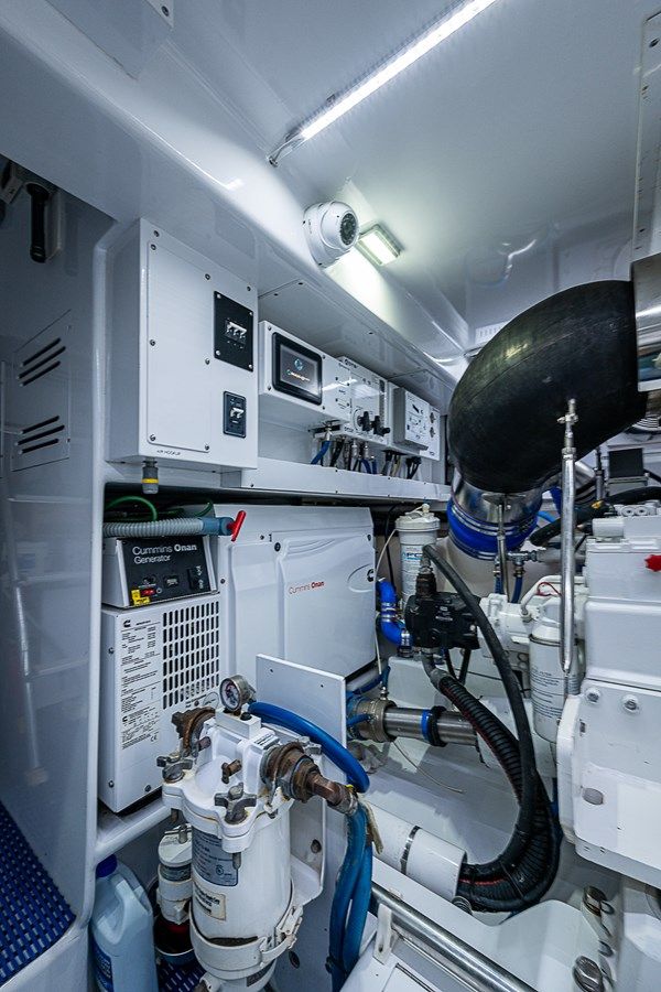 Продажа яхты BOOBAH - F&S BOATWORKS