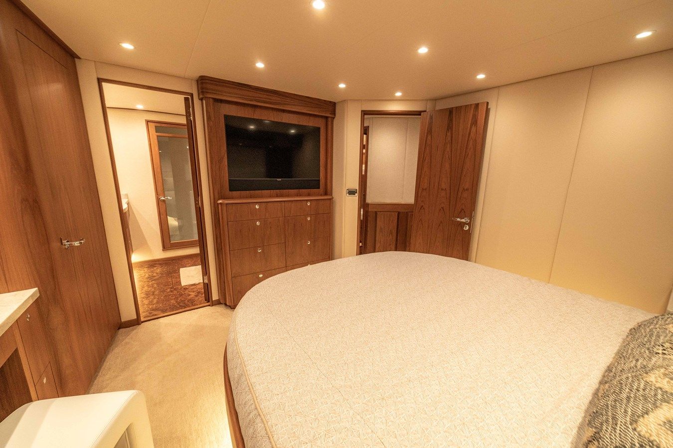 the best price on PERLAMAR 86