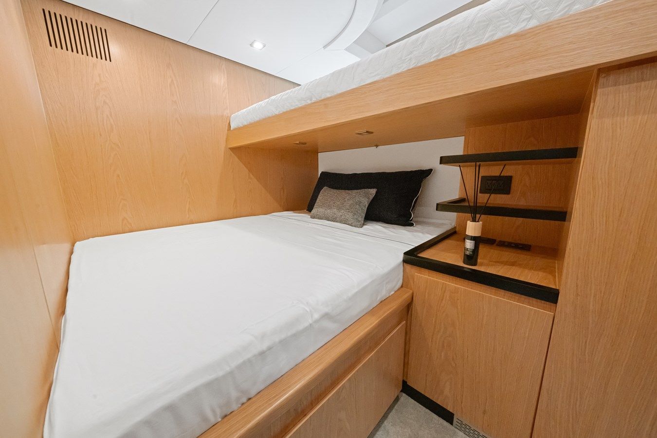 Купить яхту OKEAN 52 в Shestakov Yacht Sales