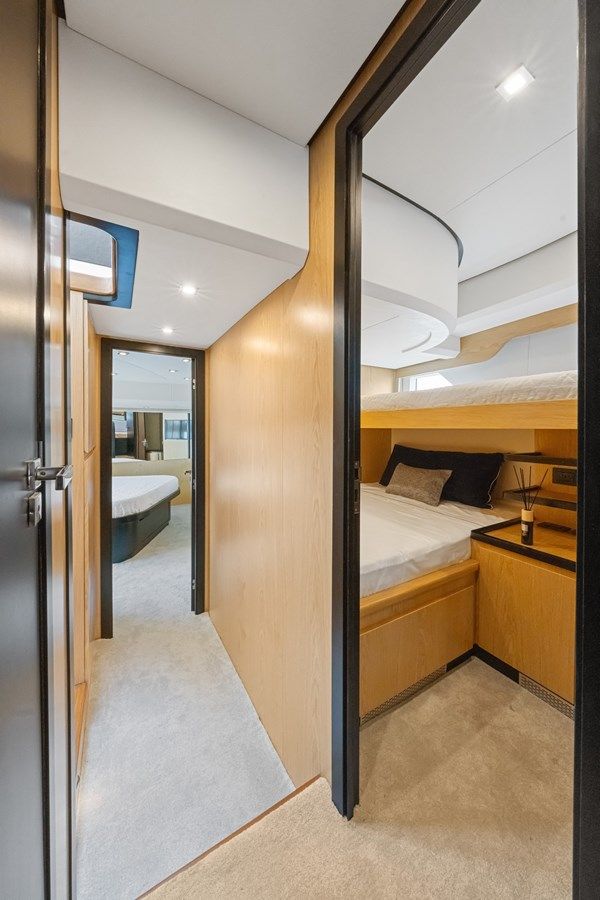 Стоимость яхты OKEAN 52 52