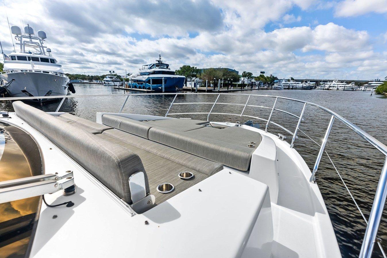 Brass Ring - Azimut Yachts