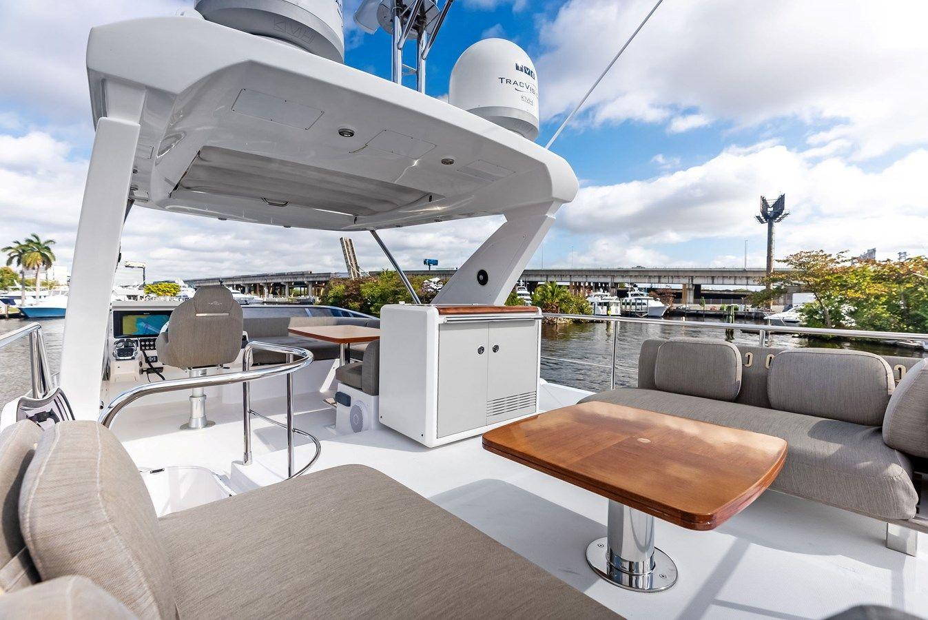 Brass Ring - Azimut Yachts