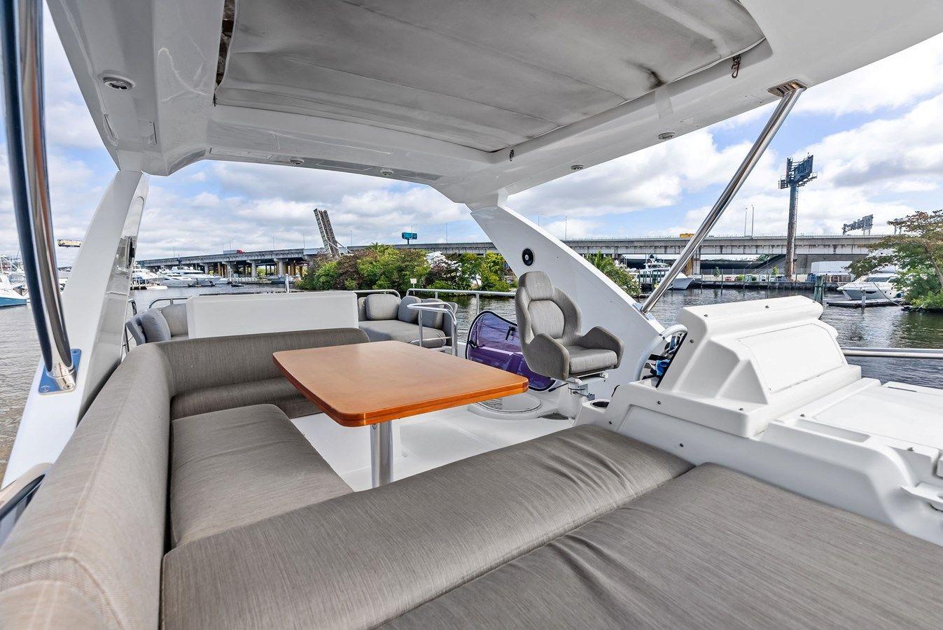 Лучшая цена на Brass Ring - Azimut Yachts