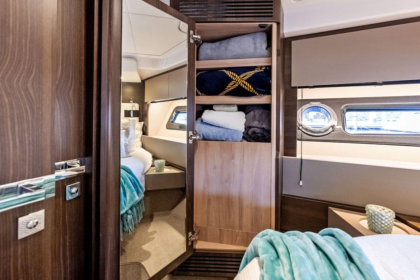 Купить яхту Brass Ring - Azimut Yachts в Shestakov Yacht Sales