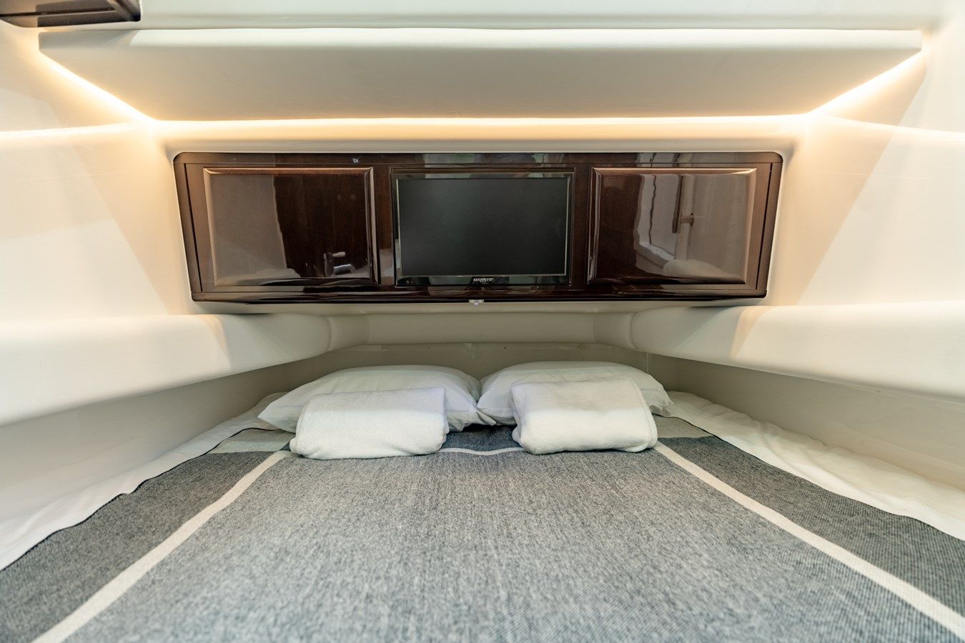 Buy a yacht M-SEA - HCB