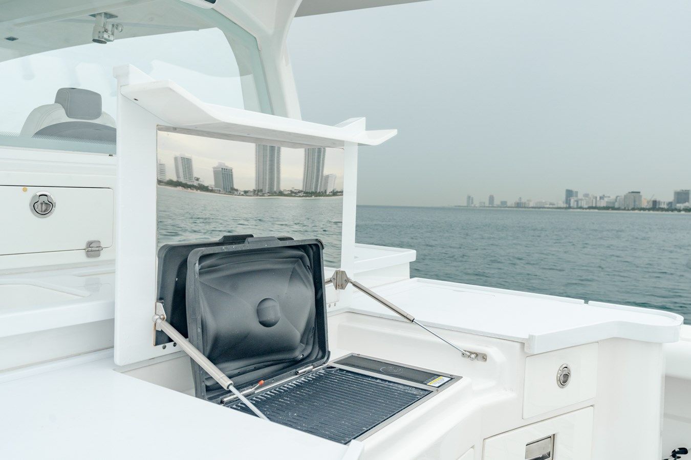 M-SEA - HCB yacht sale