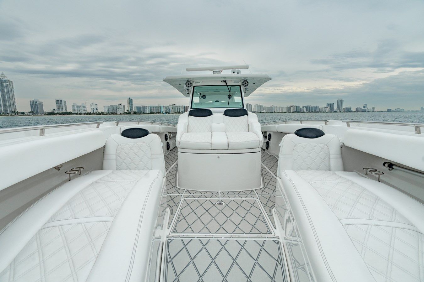 M-SEA Suenos HCB yacht sale