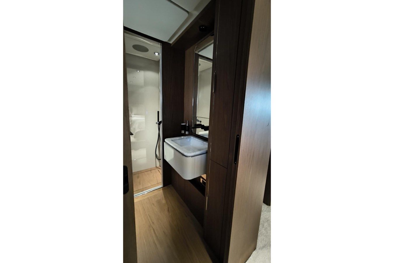 Лучшая цена на KARYA 780