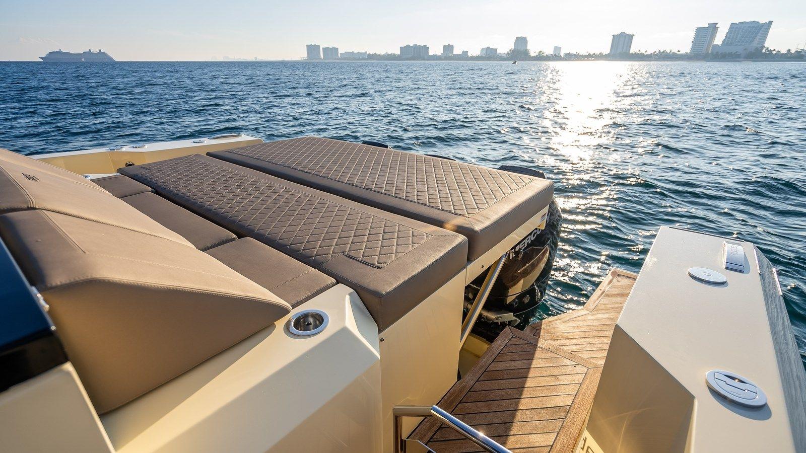 Продажа яхты F45 Cabrio