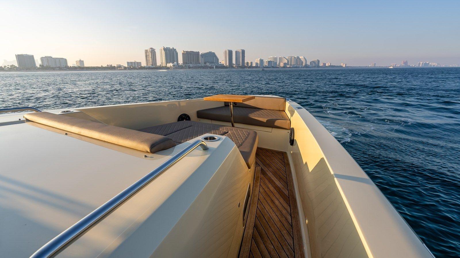 Лучшие предложения покупки яхты F45 Cabrio