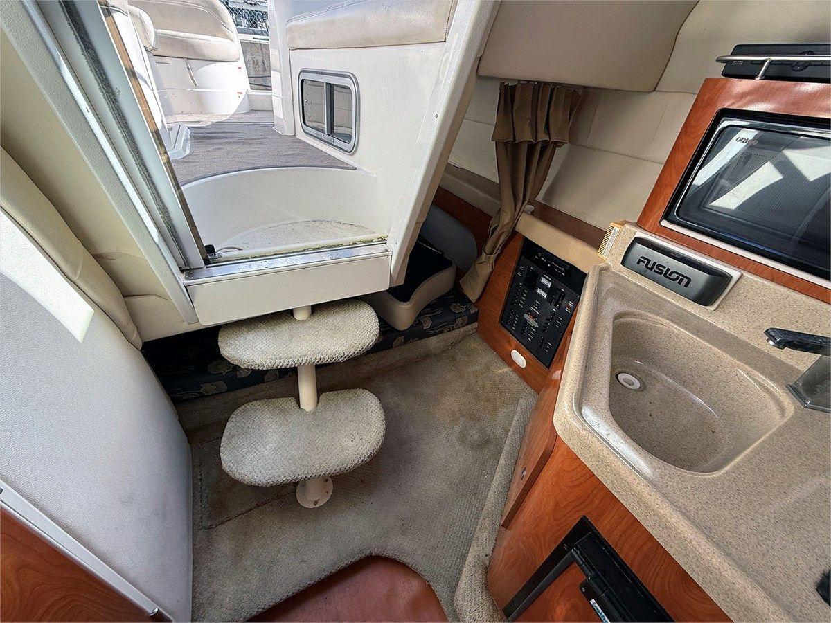 29' LARSON 2004 - LARSON