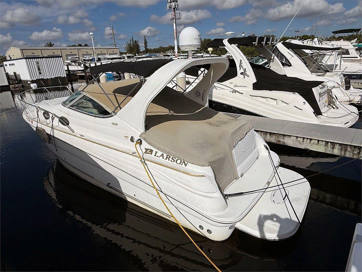 Лучшие предложения покупки яхты 29' LARSON 2004 - LARSON