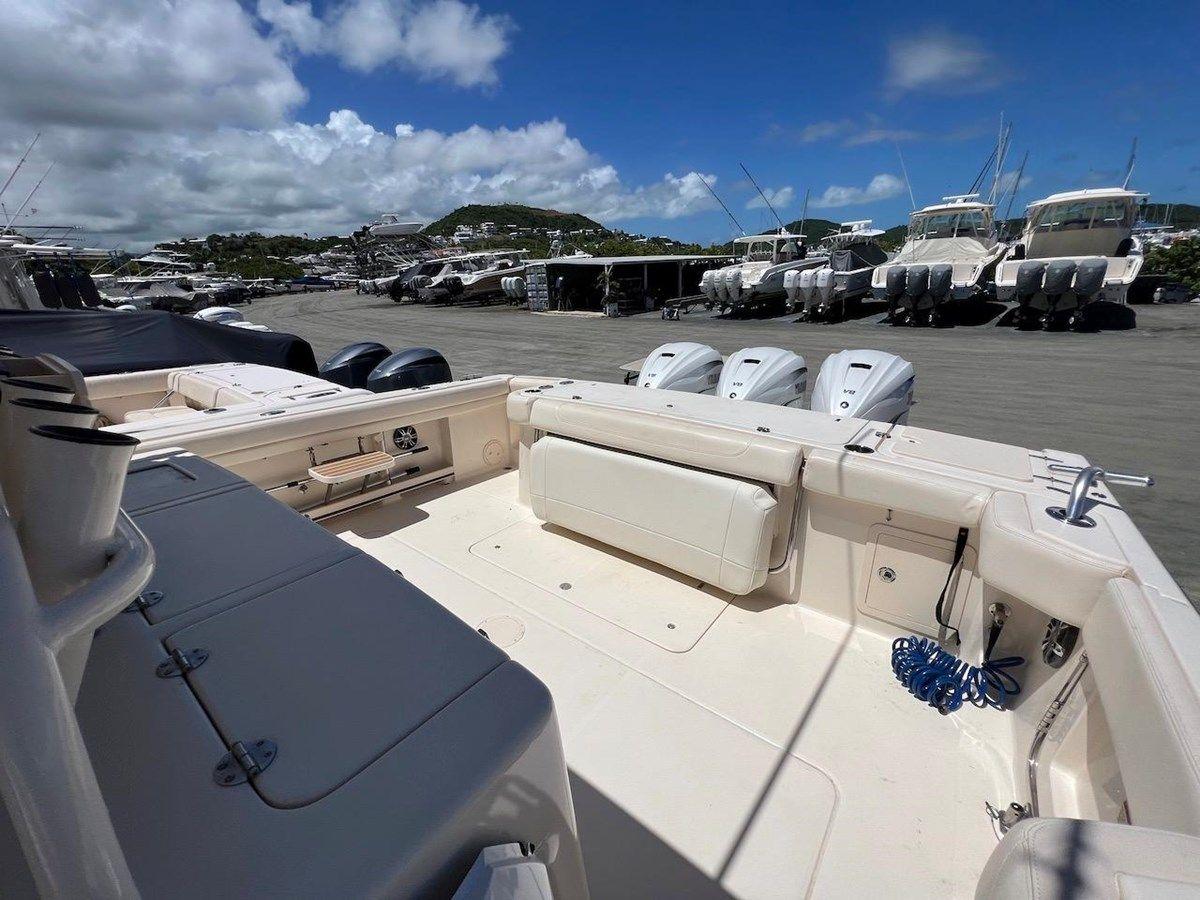 Buy a yacht Grady-White 37 - GRADY-WHITE