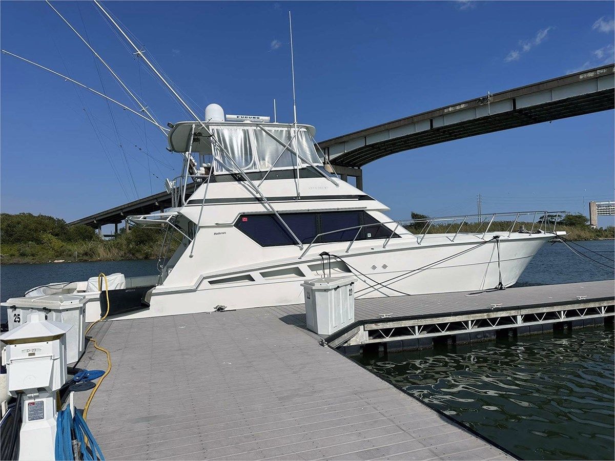 54 HATTERAS 1994 - Hatteras