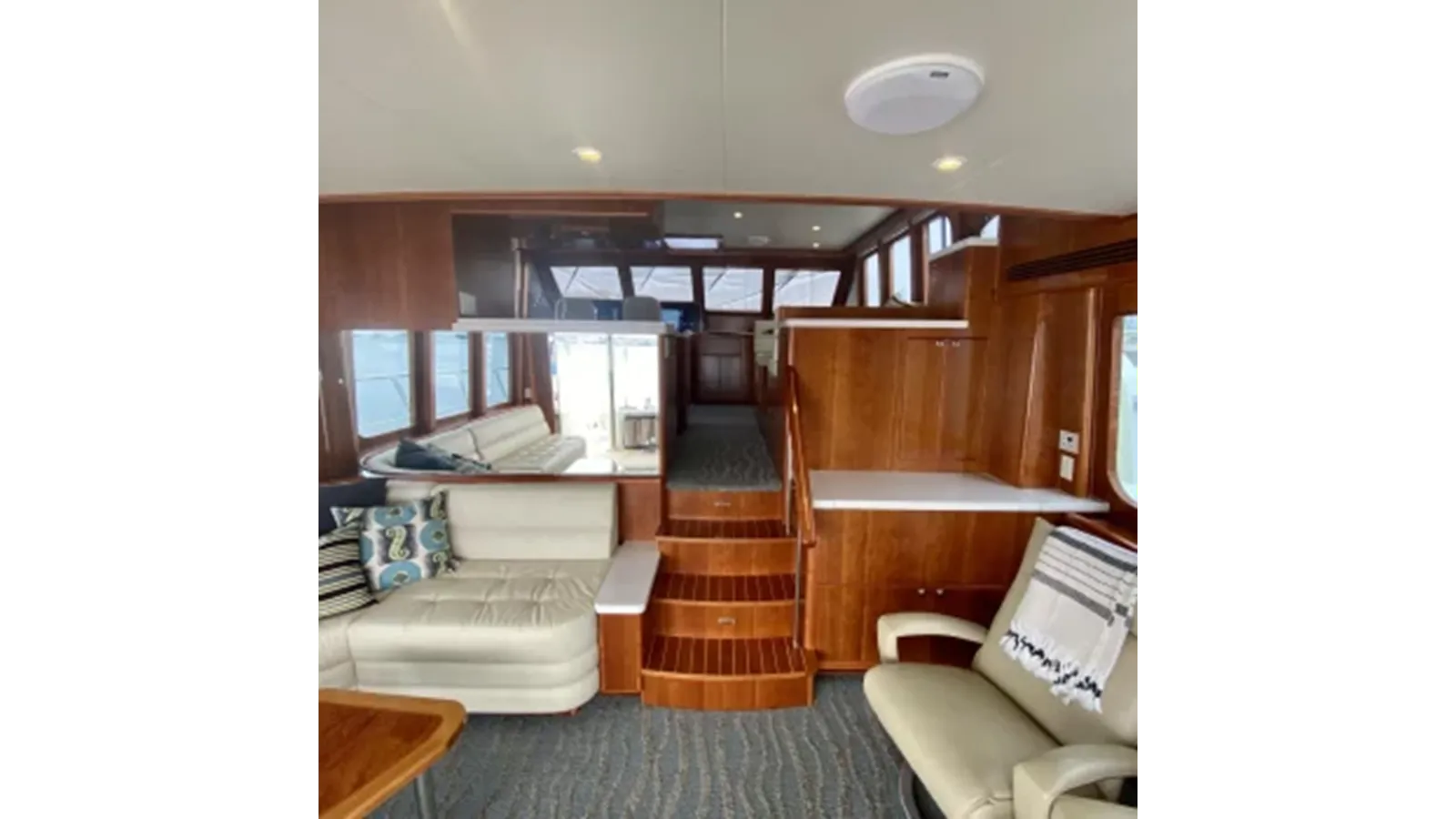 best yacht sales deals Mikelson Nomad 5962 59