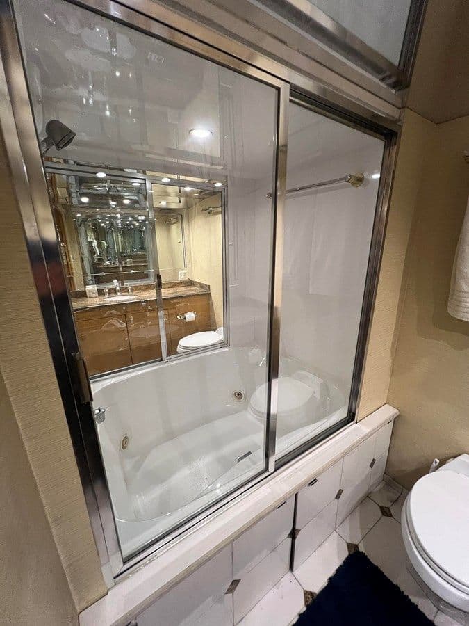 Sleepover yacht sale