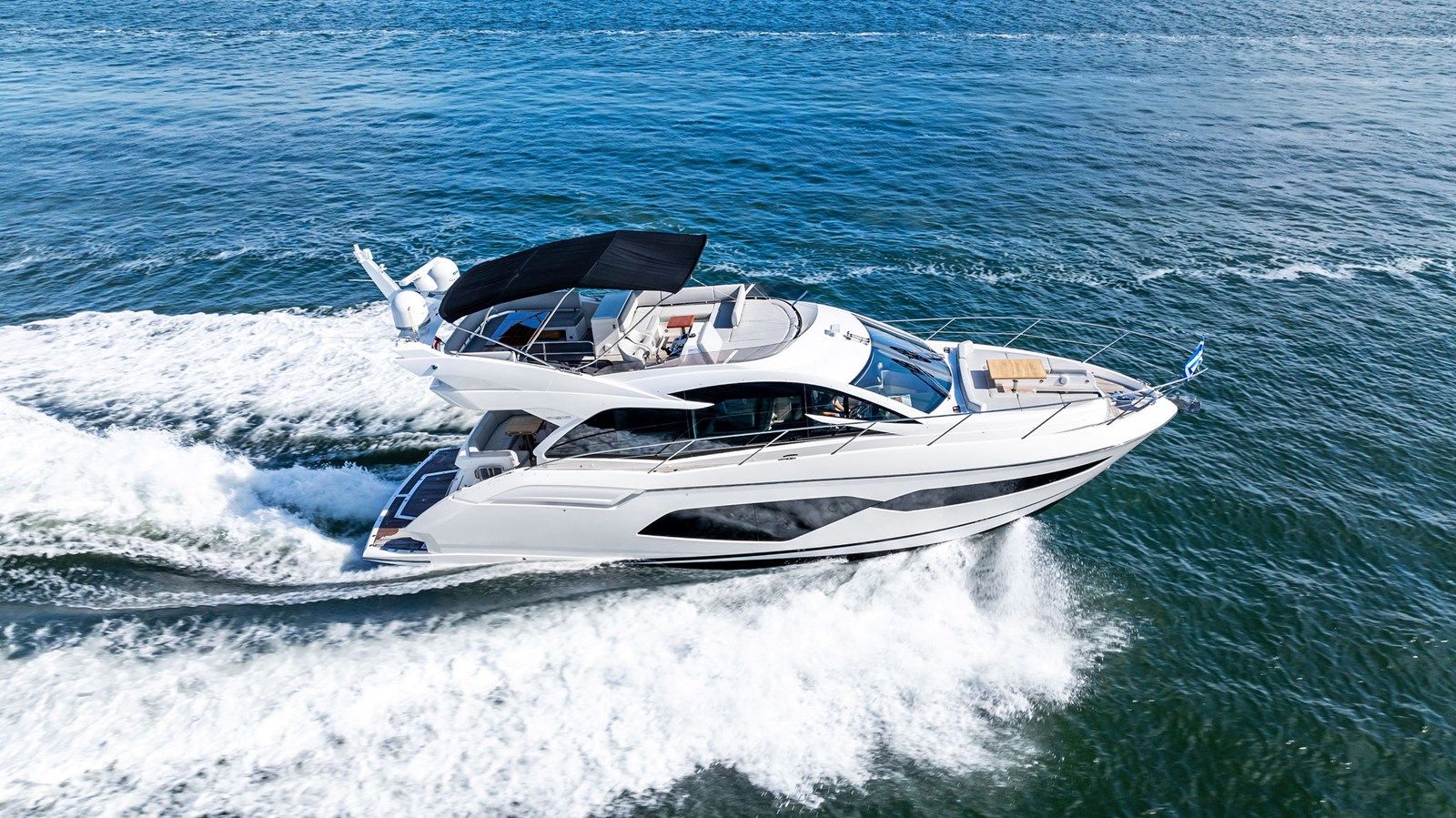 Buy a yacht Almost Heaven - Sunseeker