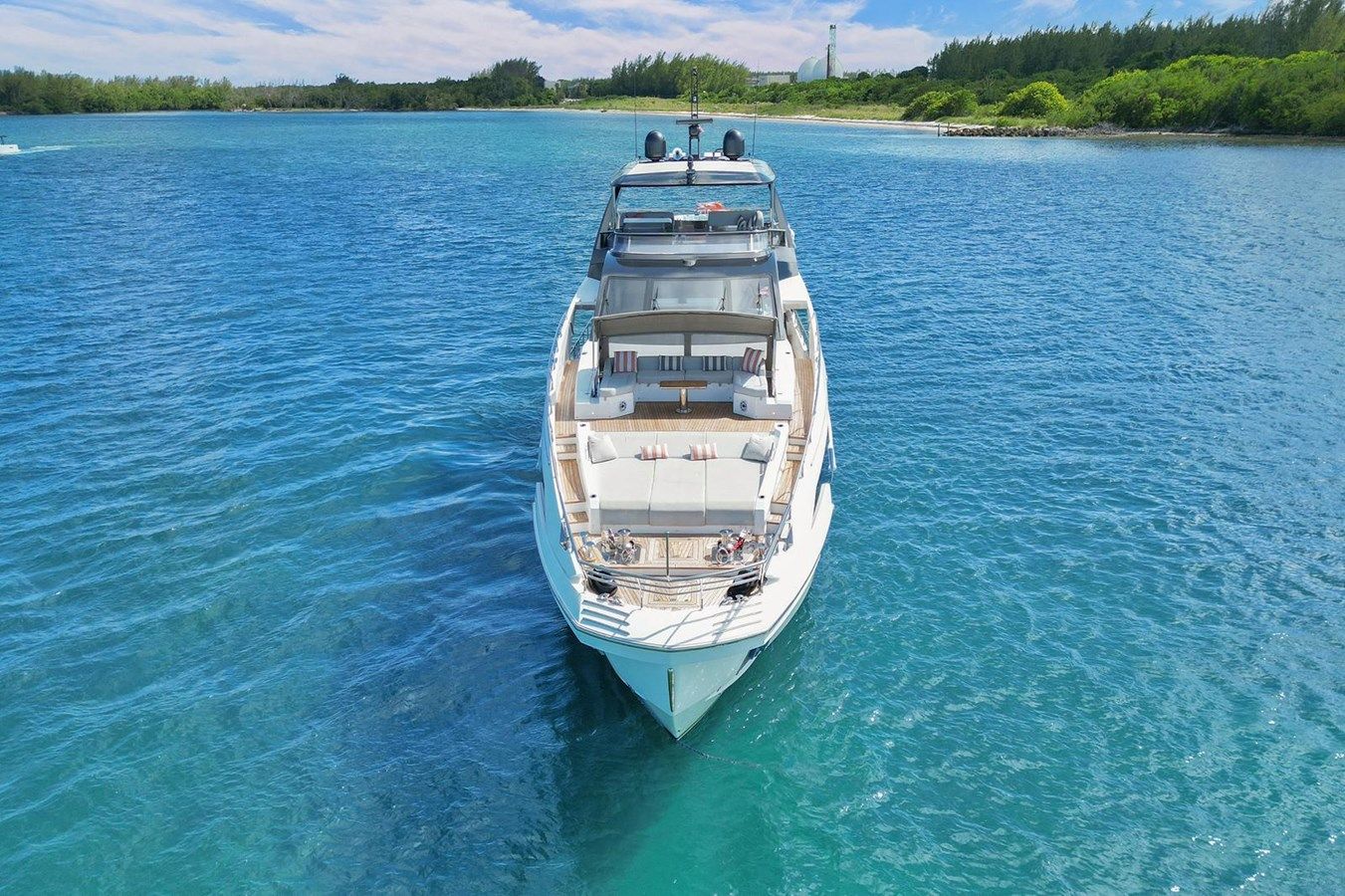 Buy a yacht Enchante Grande 27 METRI