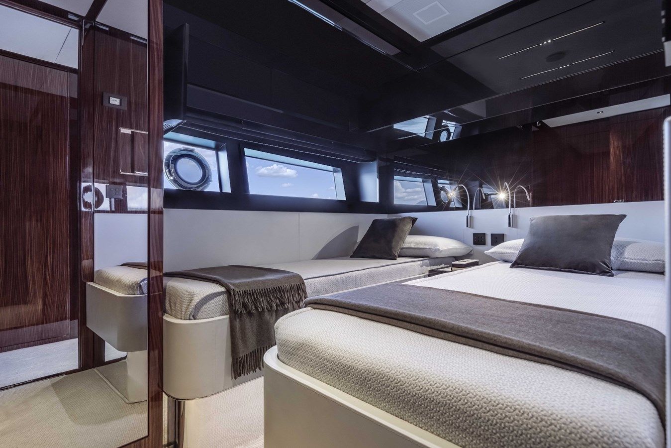 Купить Miku - Riva