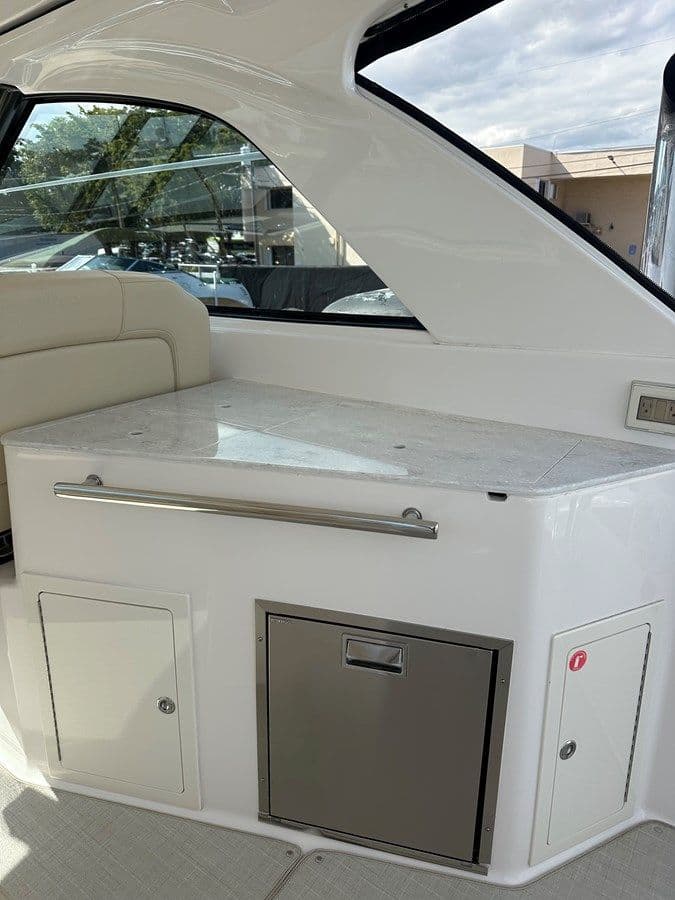 Regal 35 Sport Coupe 36 yacht sale