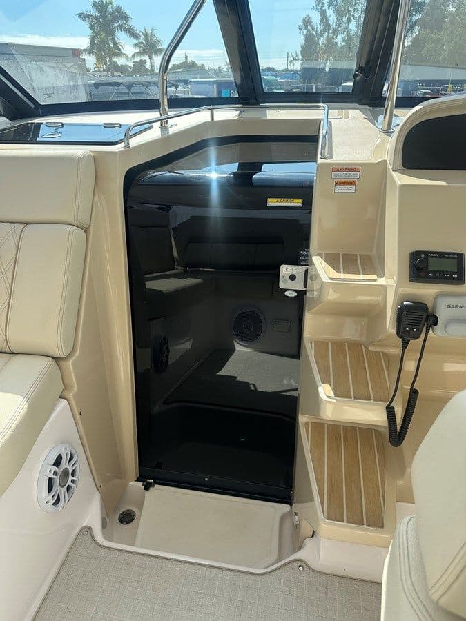 Regal 35 Sport Coupe - Regal yacht sale