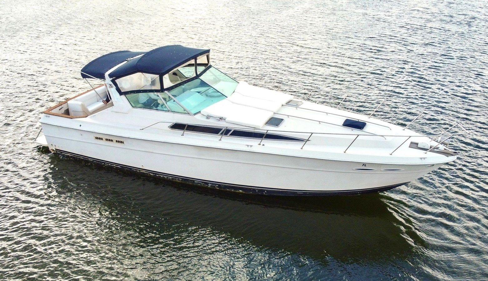 best yacht sales deals Sea Ray 390 Express Cruiser - SEA RAY