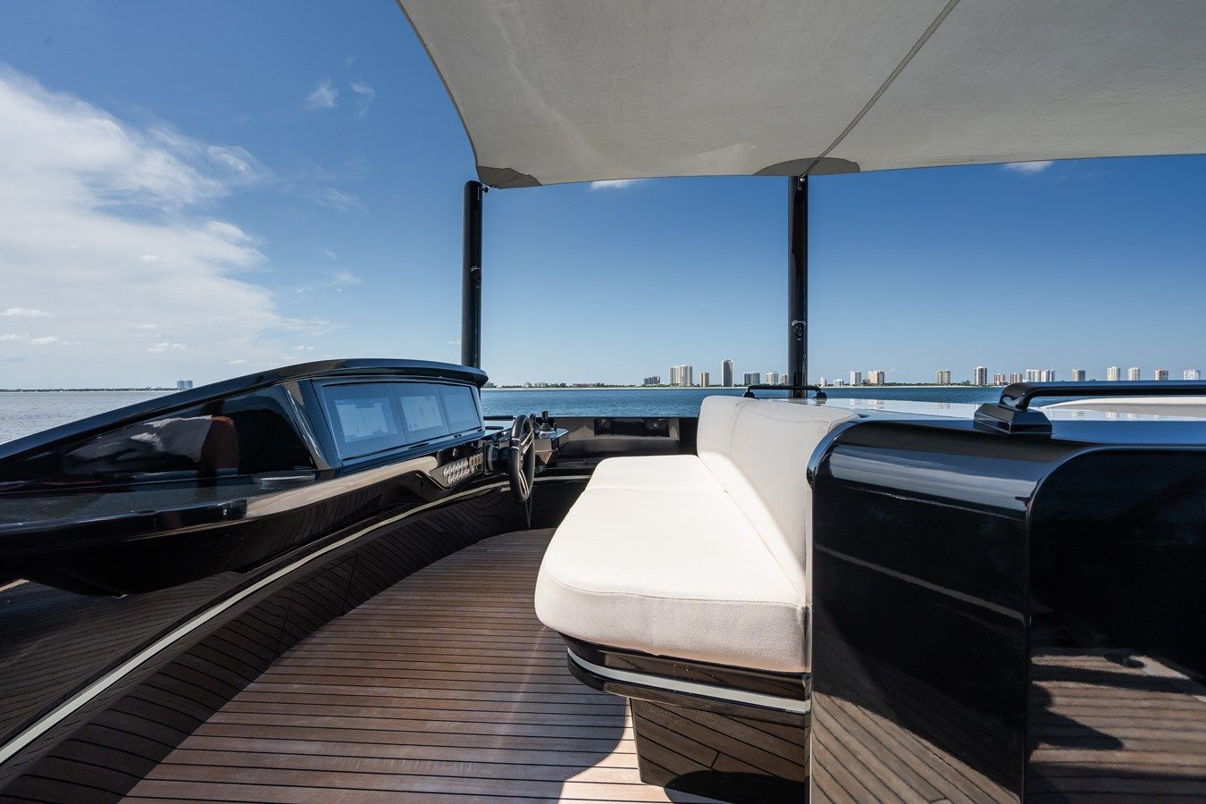 Продажа яхты JACQPOT 104