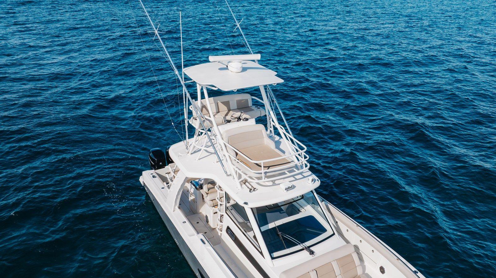 Boston Whaler 420 Outrage 2017 yacht sale