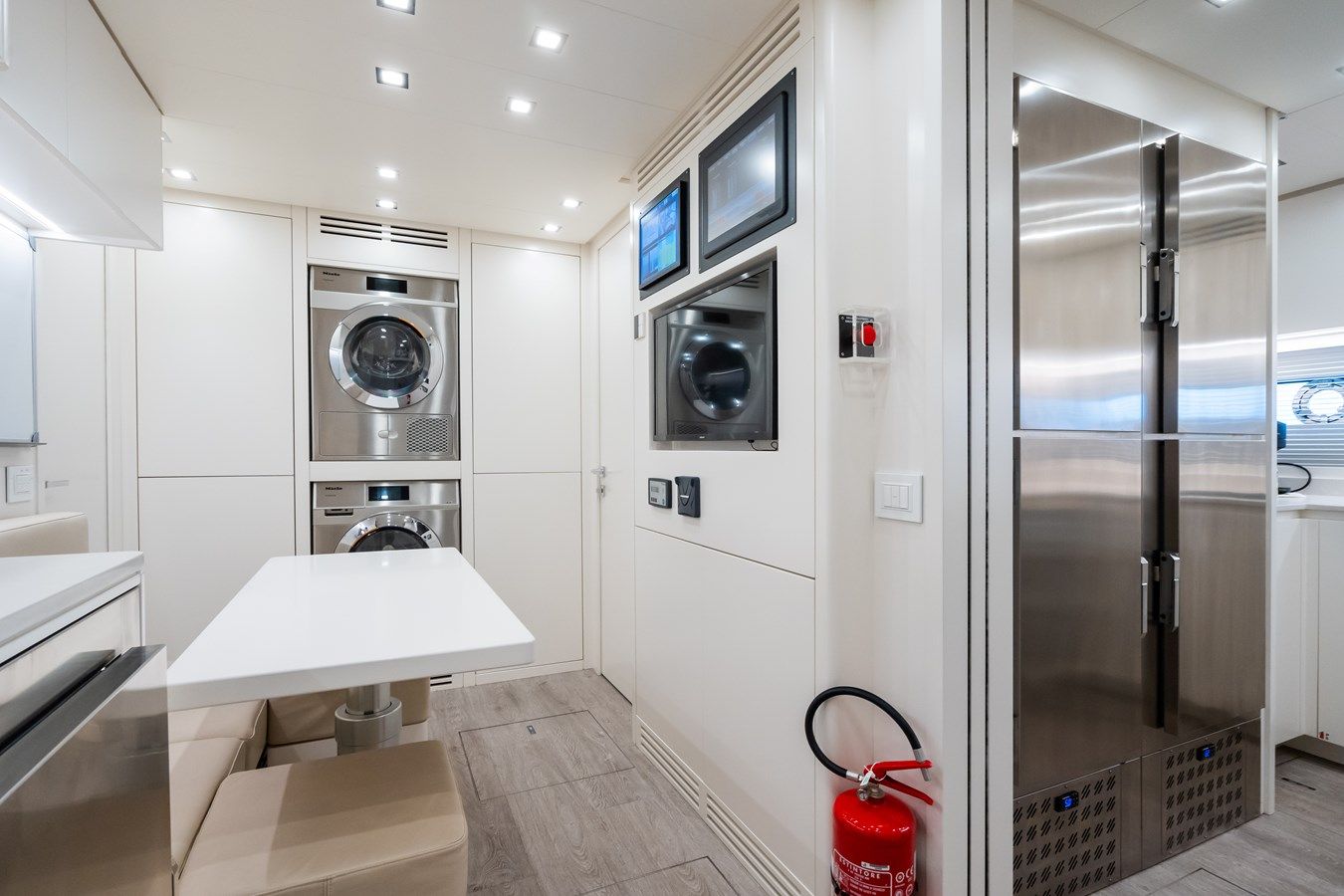 Купить JACQPOT - Mangusta