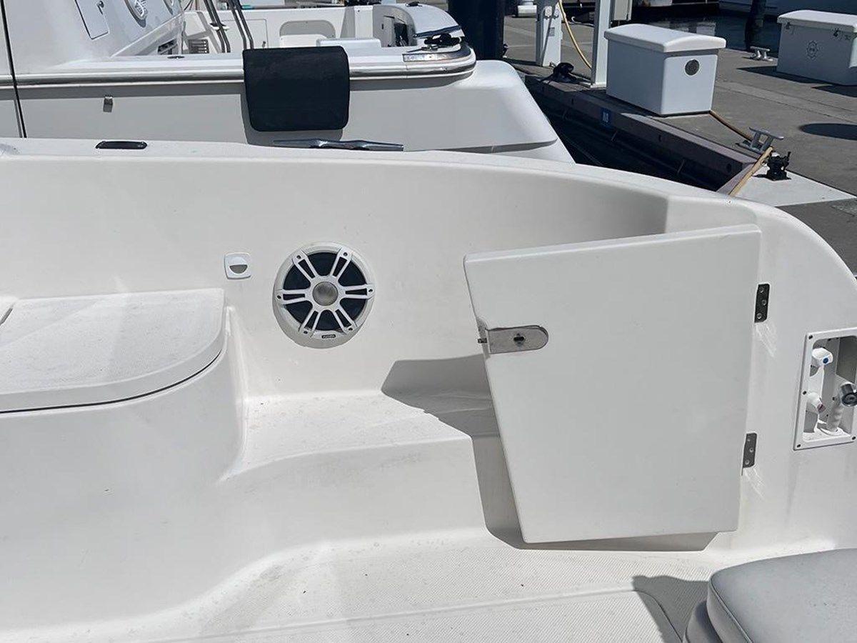 Лучшая цена на ELEGANT LADY - Meridian