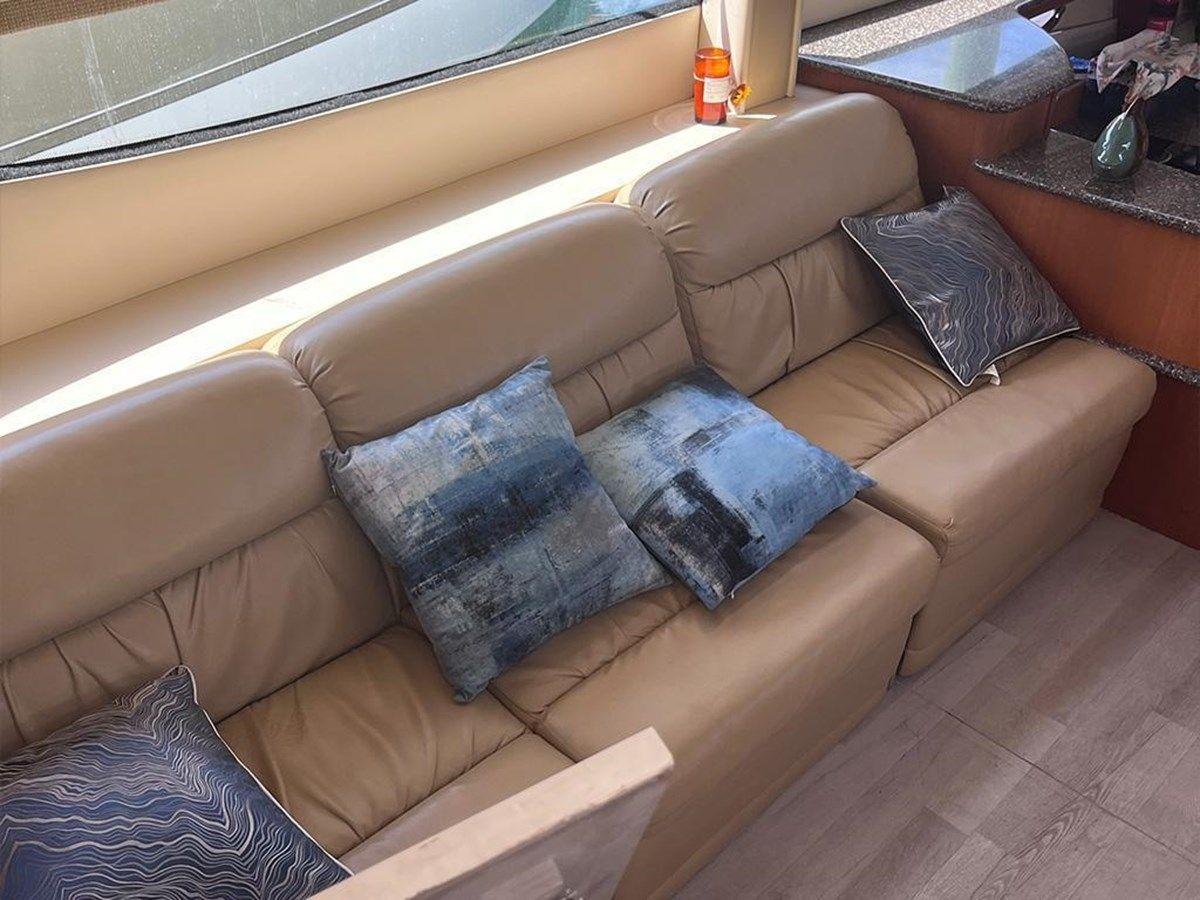 Лучшая цена на ELEGANT LADY 2004