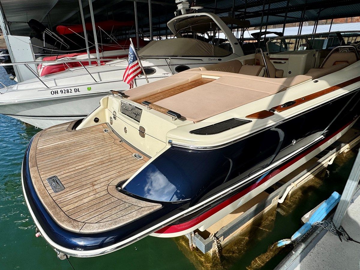Buy a yacht 018 Chris-Craft Launch 27 Heritage Trim Edition Surf - CHRIS-CRAFT